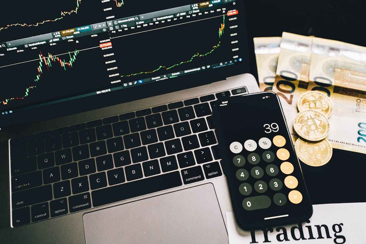 The Rise of AI-Integrated Crypto Platforms: How Artificial Intelligence Is Shaping the Future of DeFi, Trading, and Blockchain Automation