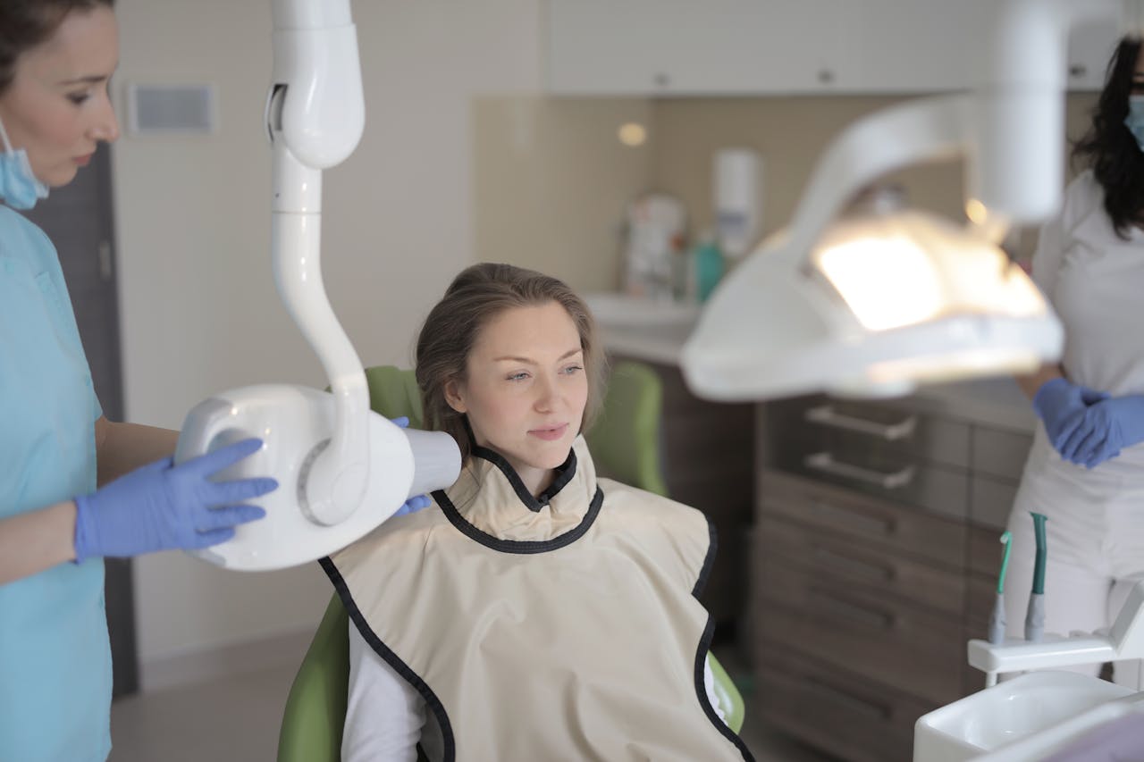 Invisalign or Braces: How to Choose the Right Option for Your Smile