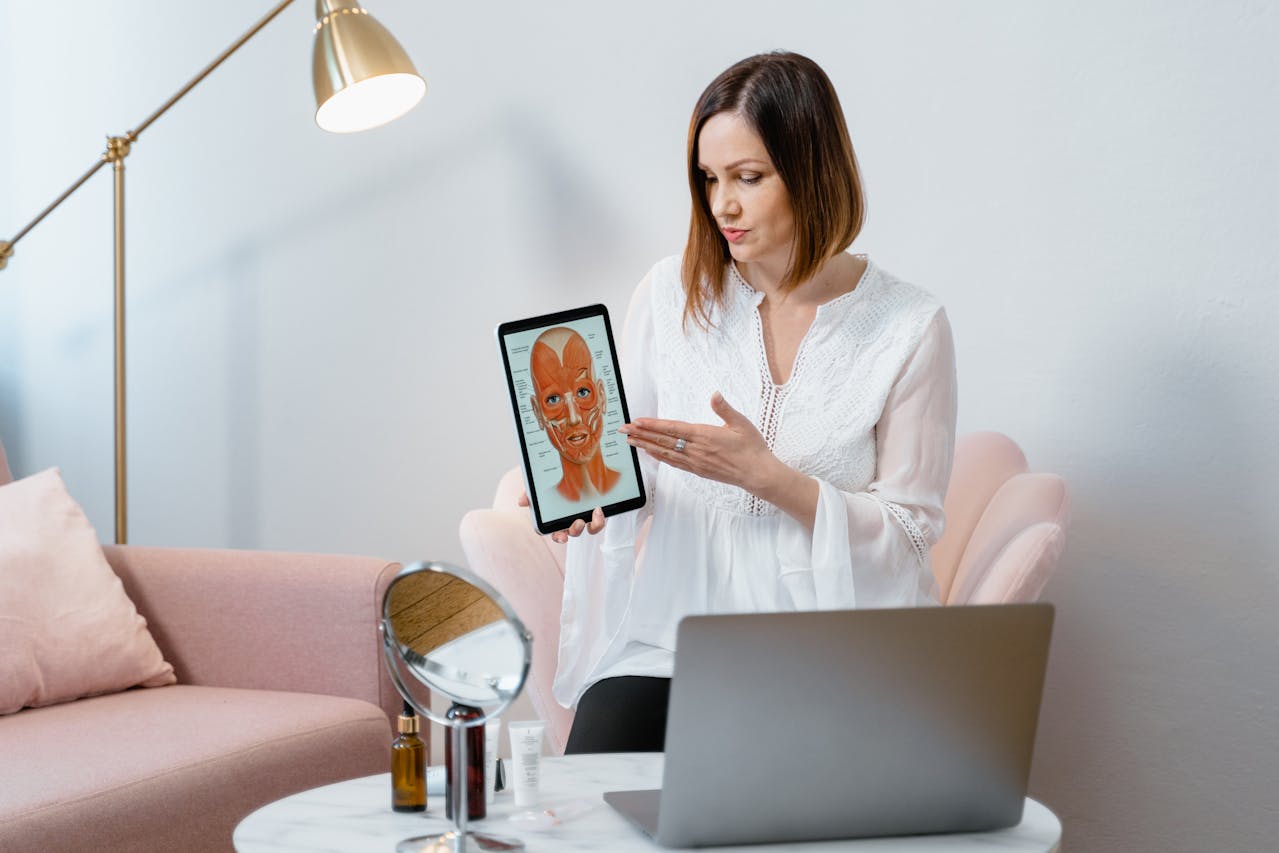 AI vs. Dermatologist: Should an App Check Your Moles?