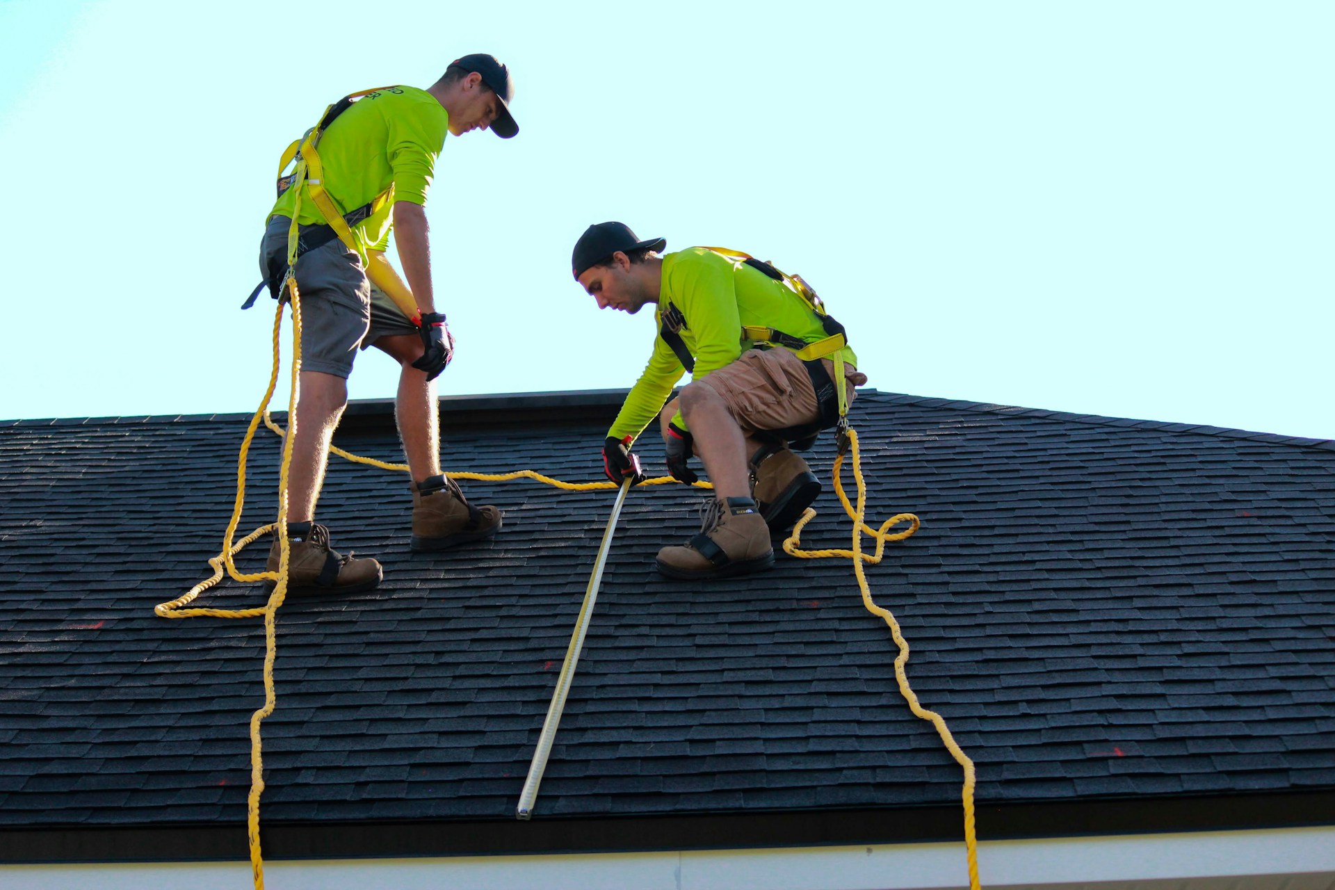 How to Choose the Right Roofing Contractor for Your Home Project