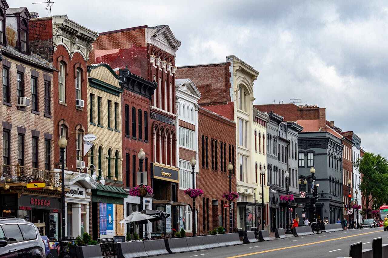 How Local SEO Services Help Small Businesses Dominate Their Neighborhood Market